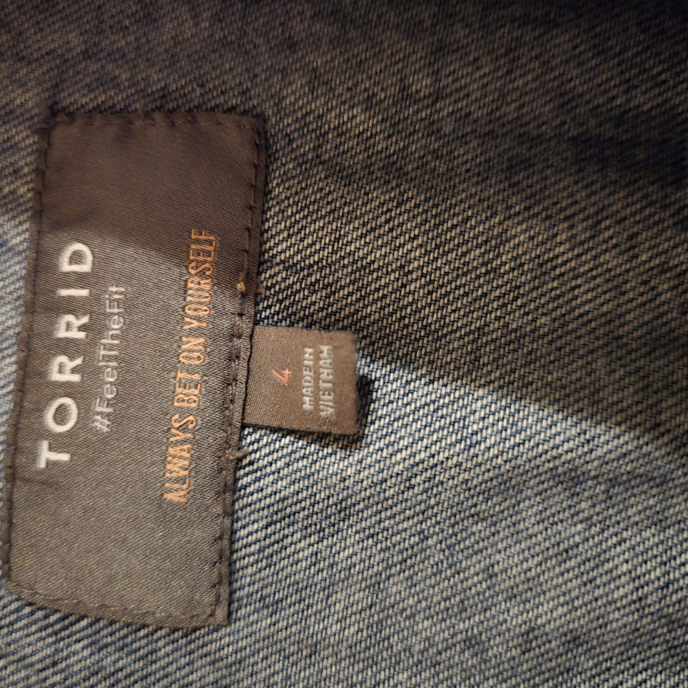 Studded Denim Jacket - Picture 4 of 6